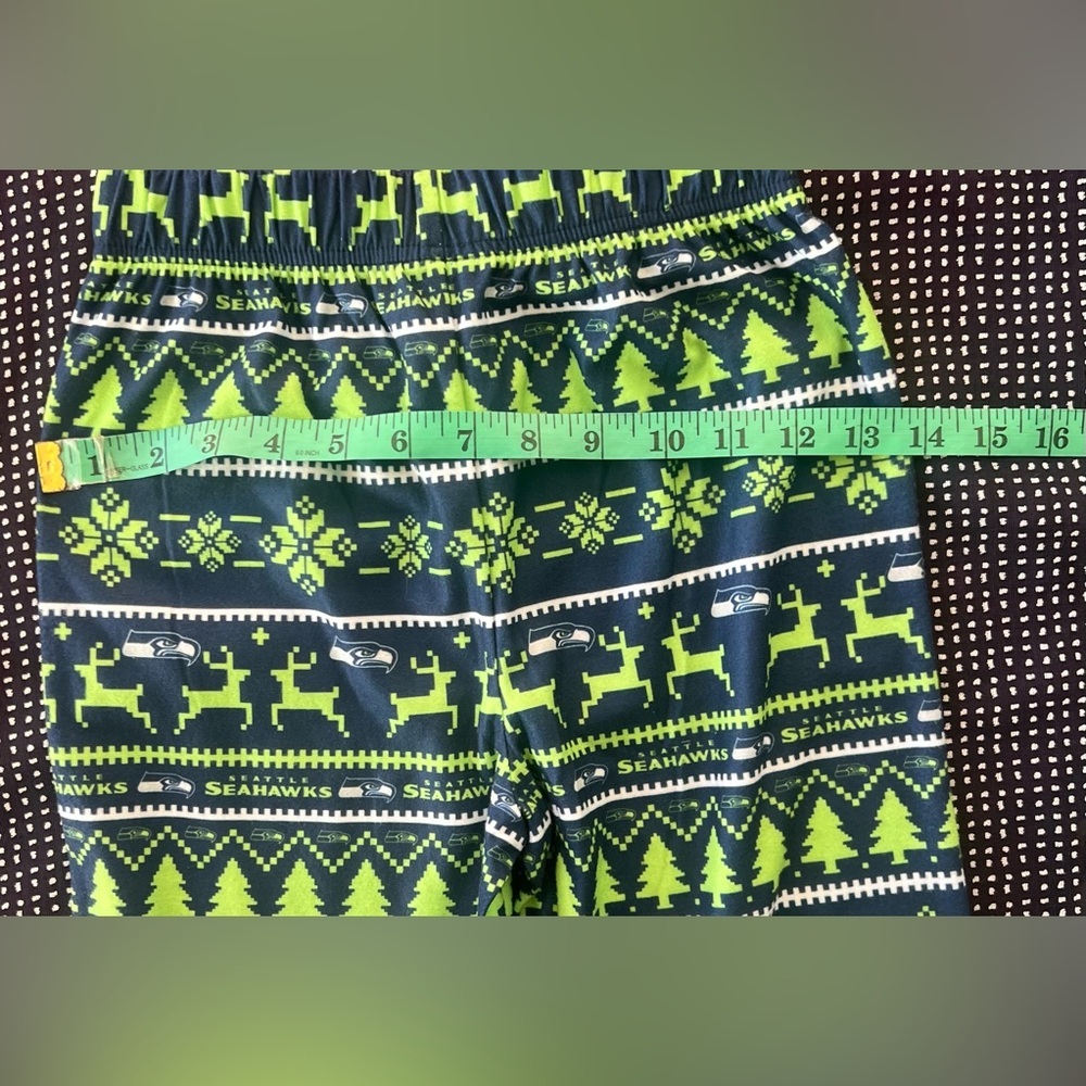 Seattle Seahawks Youth Football Team Pajamas - Picture 7 of 9